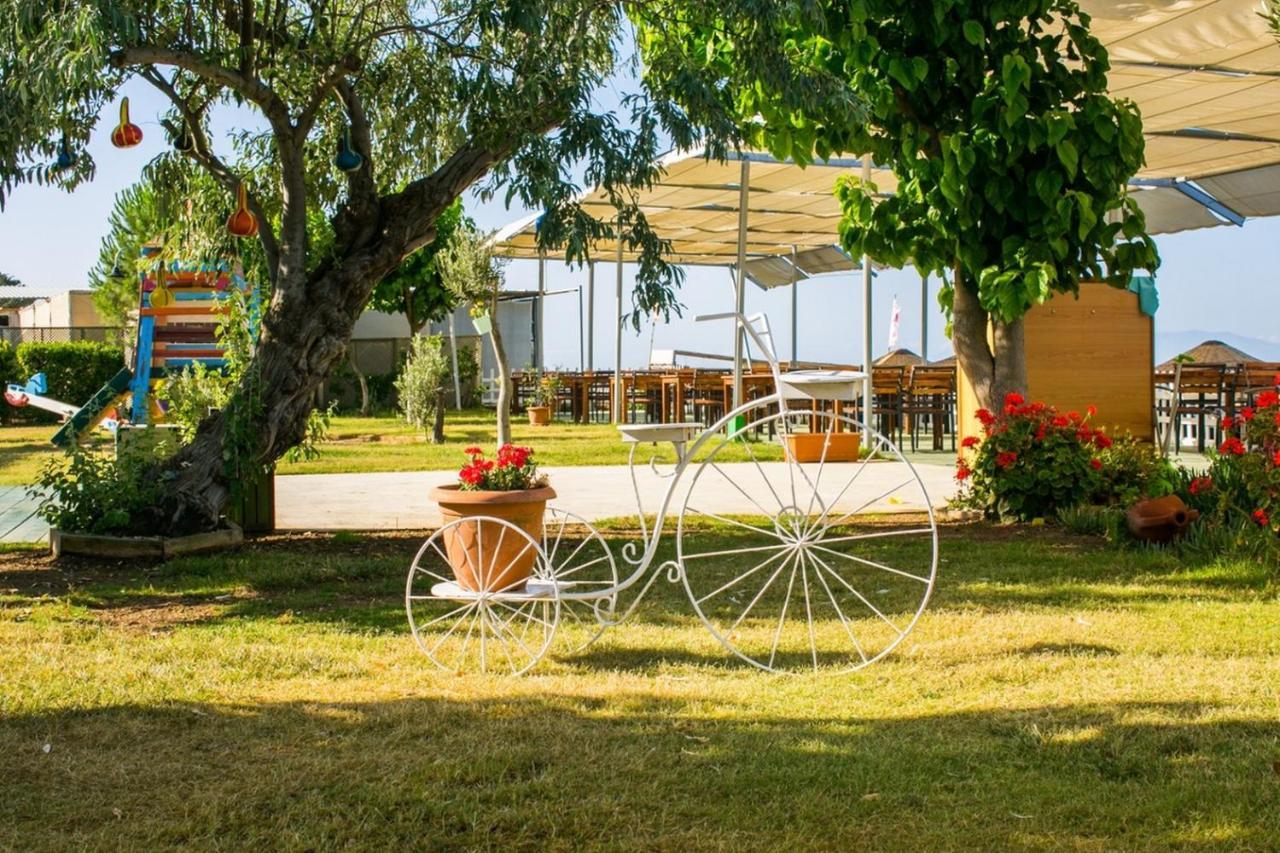 Отель Teos Ormanci Tatil Koyu Сеферихисар Экстерьер фото